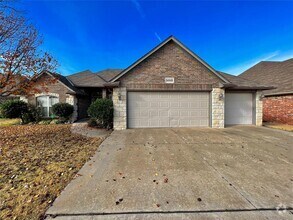Building Photo - 16505 Moorgate Ln