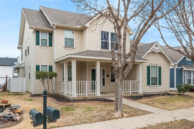 Building Photo - 10015 Pinecrest Dr