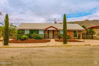 Building Photo - 5822 Beaumont Pl