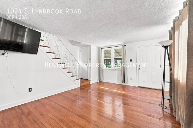 Photo - 1024 S. Lynbrook Road- House