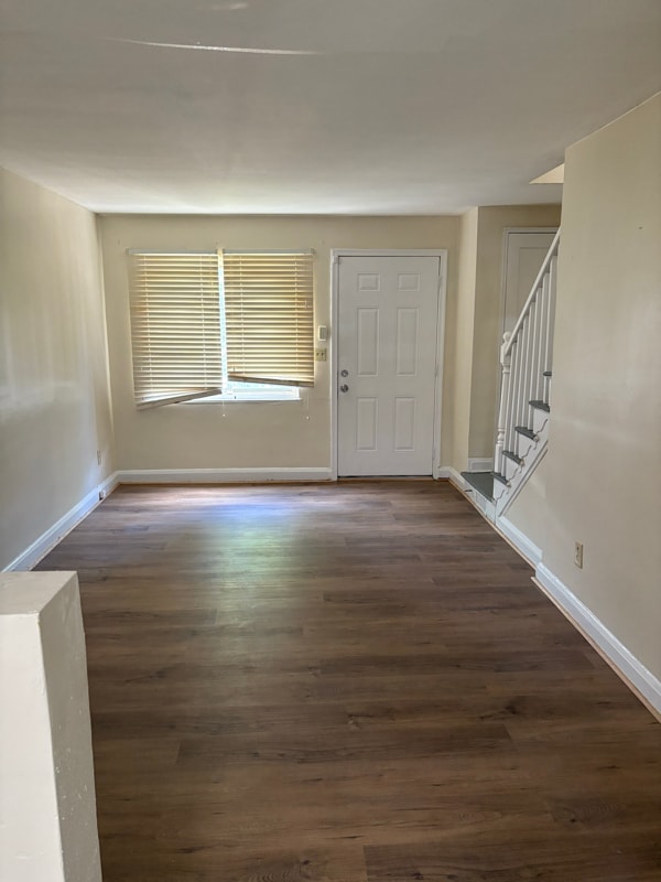 Building Photo - 821 Bonaparte Ave