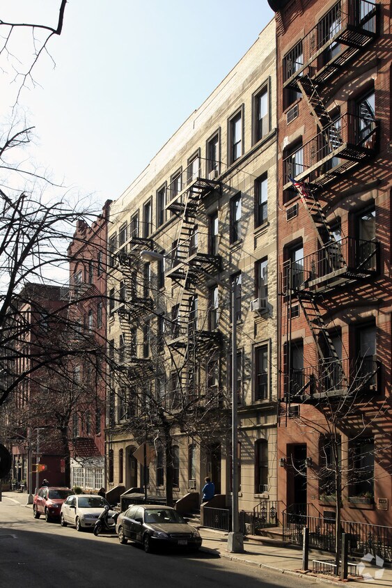 Building Photo - 236-240 W 4th St