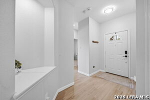 Foto del edificio - 8787 Laurel Canyon Dr