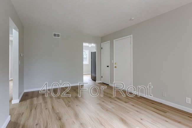 Building Photo - 4715 Davenport St