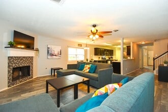 Building Photo - 11007 Shumard Oak Ct