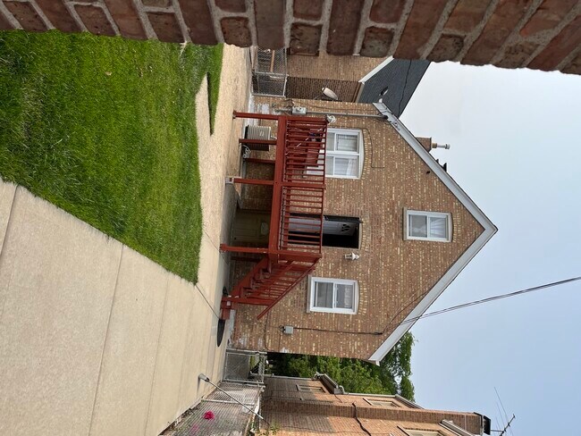 Building Photo - 4319 W 59th St