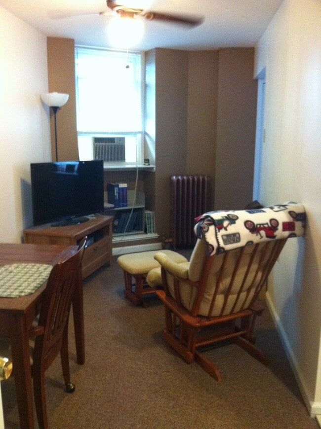 Photo - 266 Shelmire St Apartment