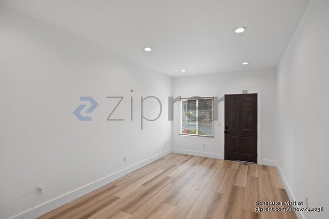 Building Photo - 1026 43rd St