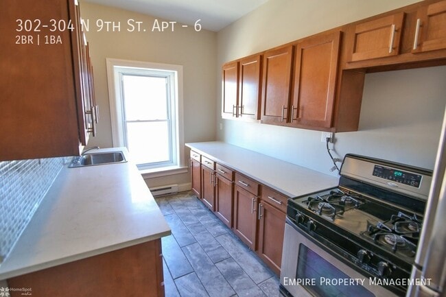 Building Photo - 302-304-304 N Ninth St