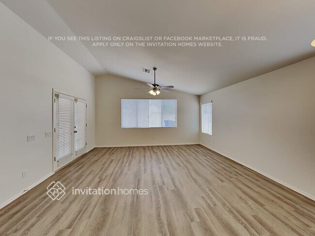 Building Photo - 1003 N Alvaro