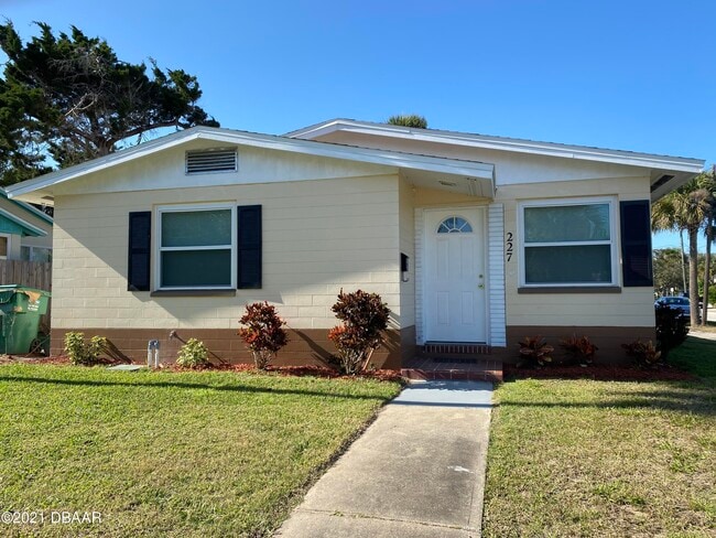 Building Photo - 901 N Peninsula Dr