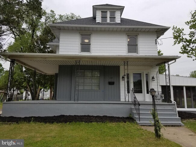 Foto del edificio - 165 W White Horse Pike