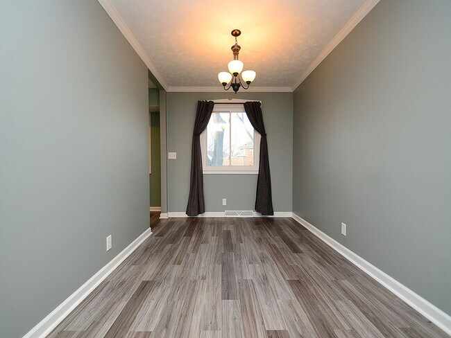 Foto del edificio - 13951 Jefferson Cir
