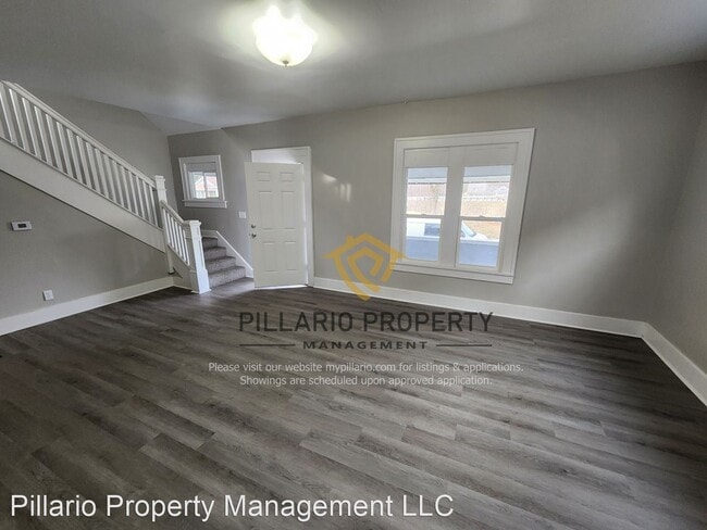 Building Photo - 3 br, 1 bath House - 1143 W 32nd St