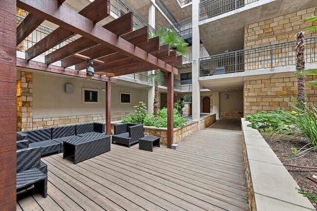 Foto del edificio - 1812 West Ave