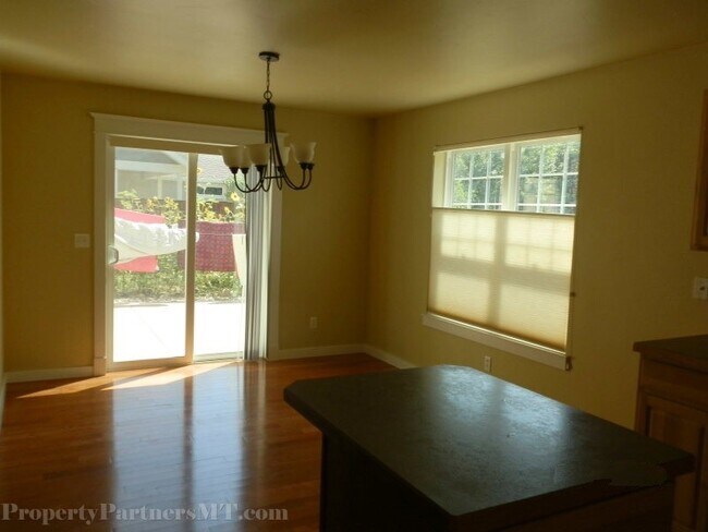Foto del edificio - 4 Bed 2.5 Bath house