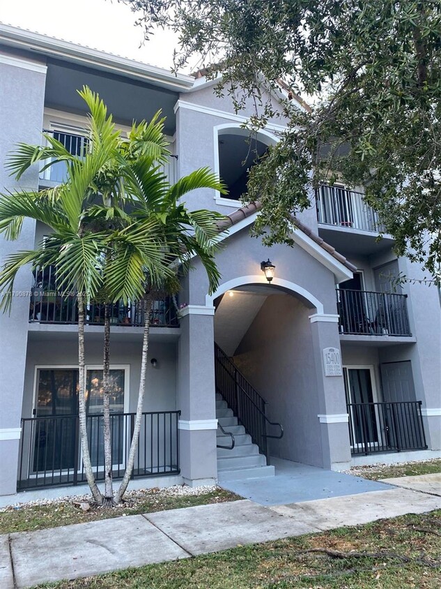 Foto principal - 15400 SW 284th St
