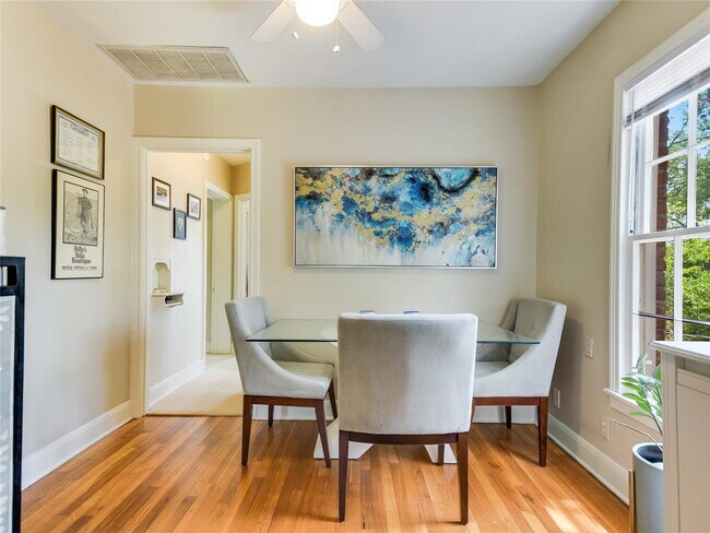 Foto del edificio - 1509 W 29th St