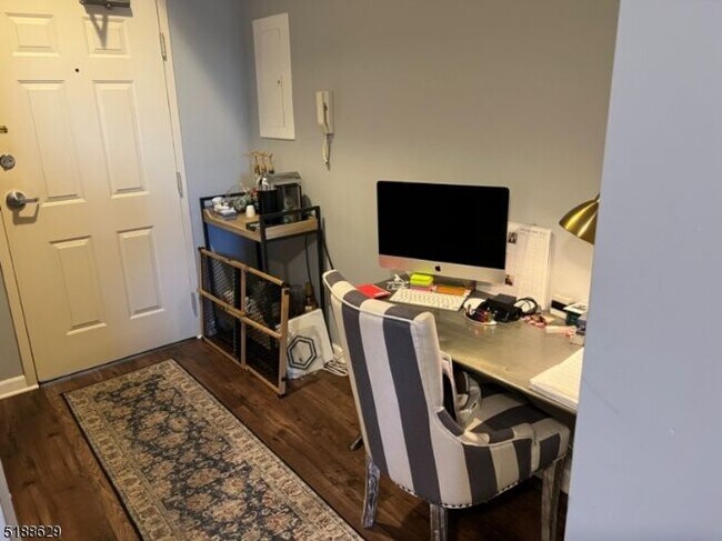 Foto del edificio - 143 E Broad St