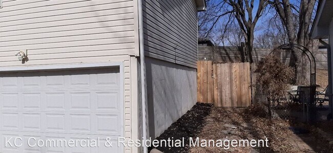 Building Photo - 3 br, 2 bath House - 9408 NW 59th Terrace