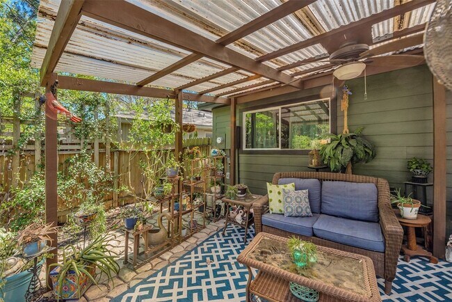 Foto del edificio - 116 W White Willow Cir