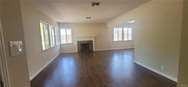 Building Photo - 6333 Vicland Place, Los Angeles, CA 91606 ...