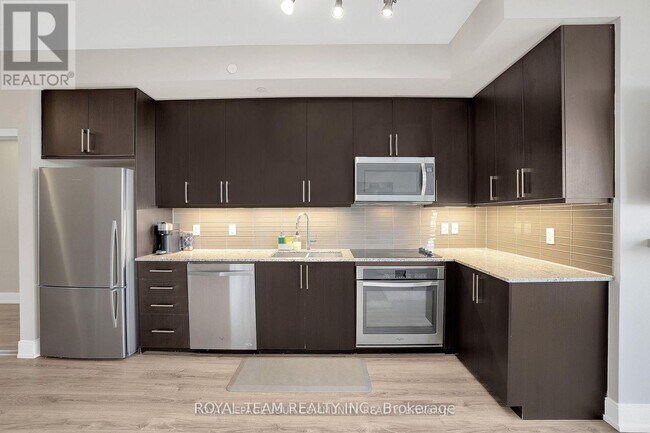 Photo du bâtiment - 9600 Yonge St