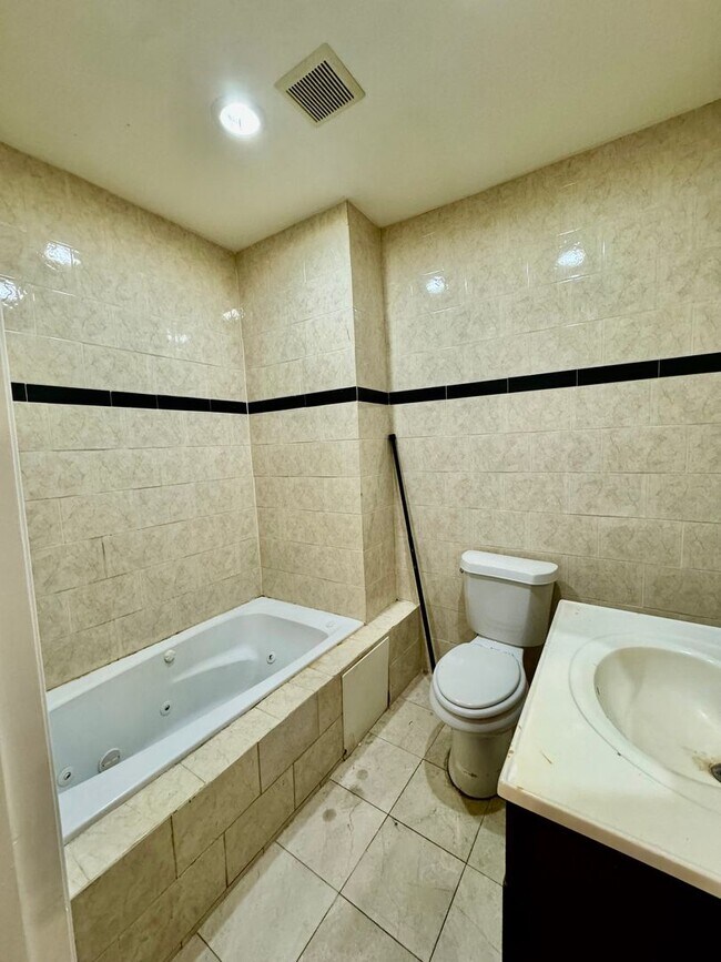 Foto del edificio - 1706 N 25th St