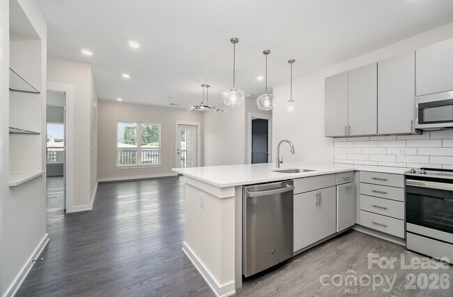 Foto del edificio - 3630 N Davidson St