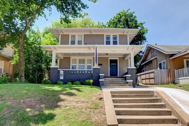 Foto del edificio - 3/2.5 Dream Home With Lots Of Charm
