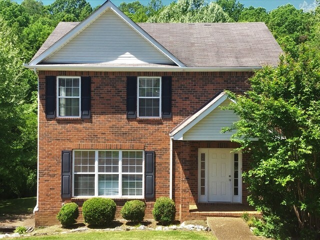 Foto principal - 7460 Penngrove Ln