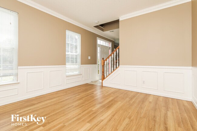 Building Photo - 10252 Ironway Dr