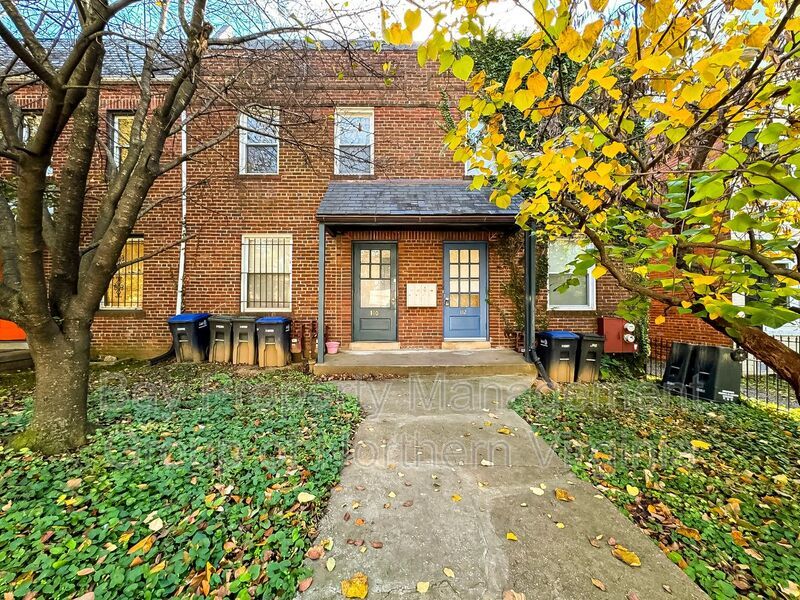 Primary Photo - 110 O St SW