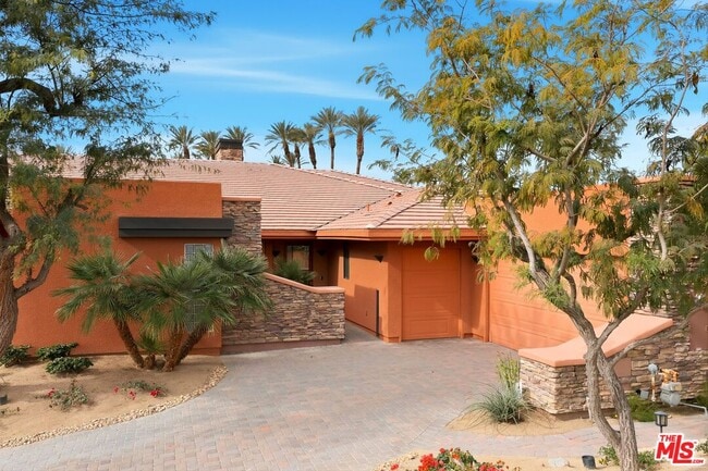 Building Photo - 50025 Vía Aldea