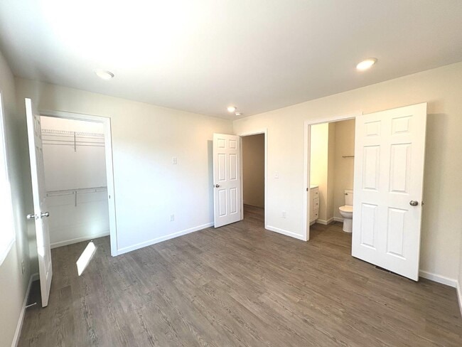 Building Photo - 5534 Cairo Rd