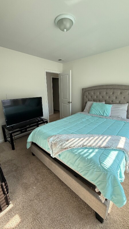 Foto del edificio - 250 Windfall Rd