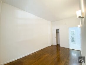 Building Photo - EAST 89