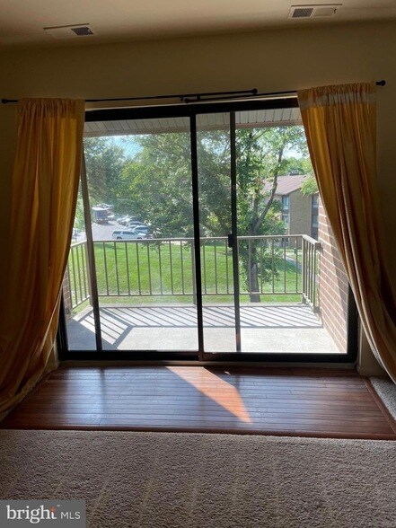 Foto del edificio - 6021 Majors Ln