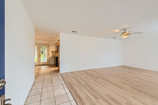 Foto del edificio - 5106 Orleans Court