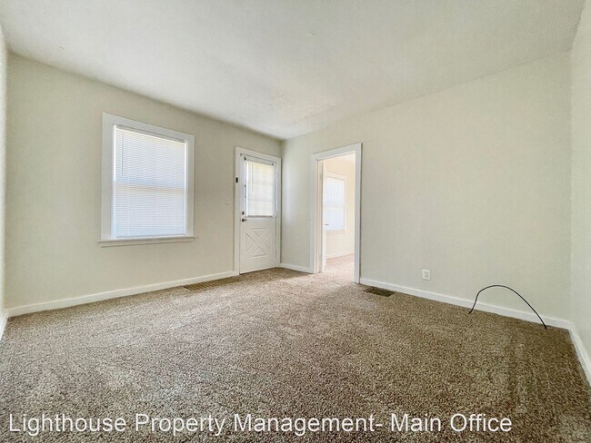 Building Photo - 2 br, 1 bath House - 252 Himes St SE
