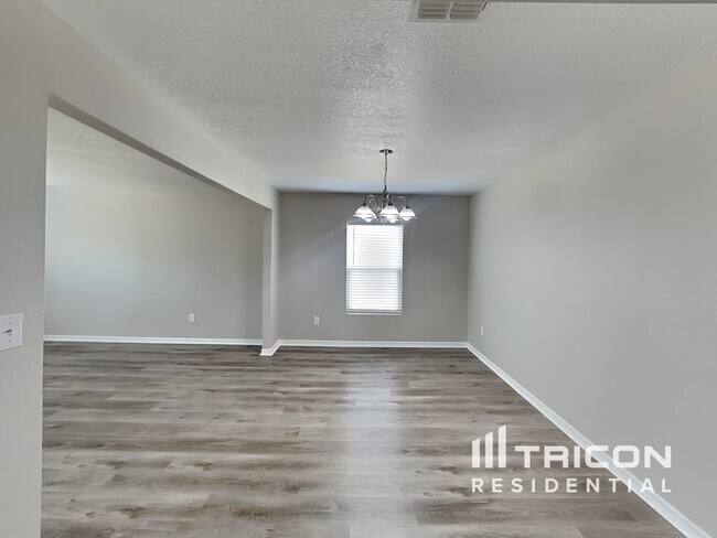 Foto del edificio - 9467 Northvale St