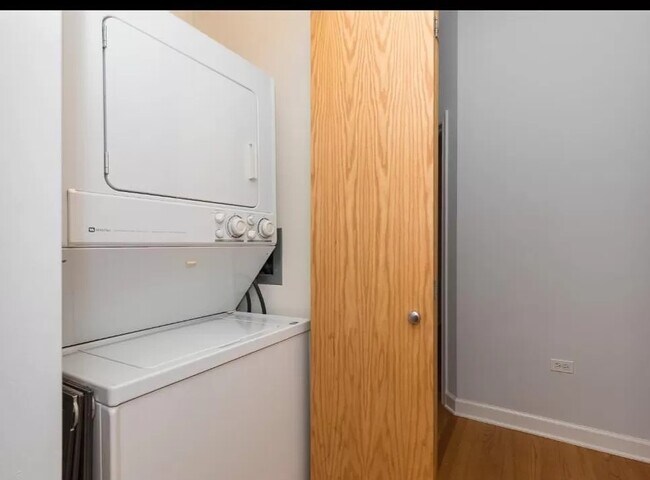 Foto del edificio - 41 E 8th St