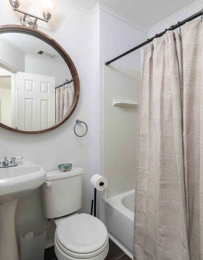 Building Photo - Fully Furnished 1-Bedroom Condo – Steps fr...