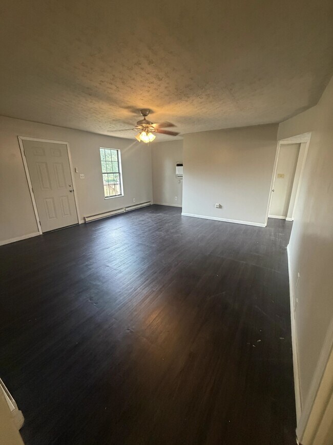 Foto del edificio - 5608 Knoxville Hwy