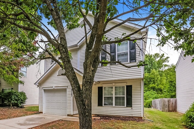 Foto del edificio - 6727 Hidden Forest Dr
