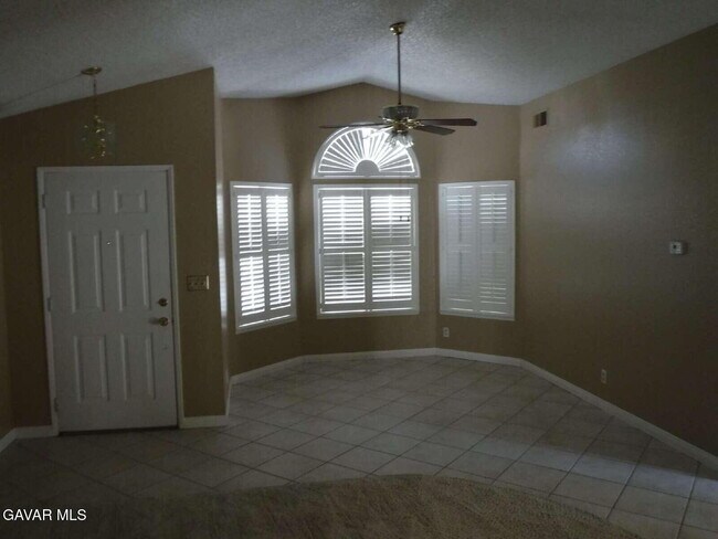 Foto del edificio - 37437 Conifer Dr