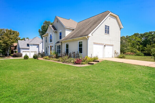Building Photo - 11492 Summer Creek Dr