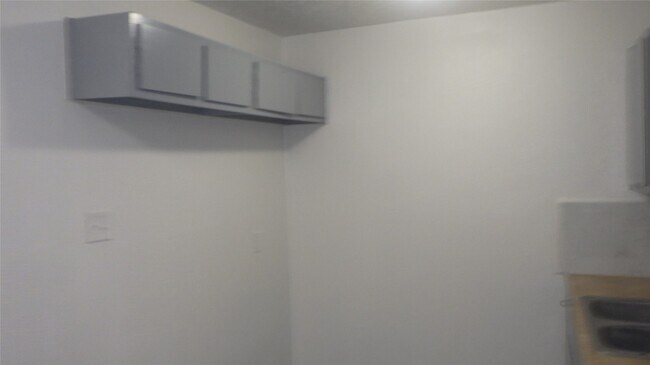 Foto del edificio - 8410 Brandon St