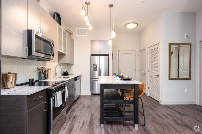 1BR, 1BA - 761SF - Arrive Federal Hill Apartments