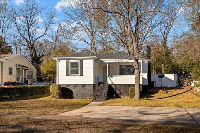 Foto del edificio - Cozy and Newly Renovated 3 Bedroom 1 Bath ...